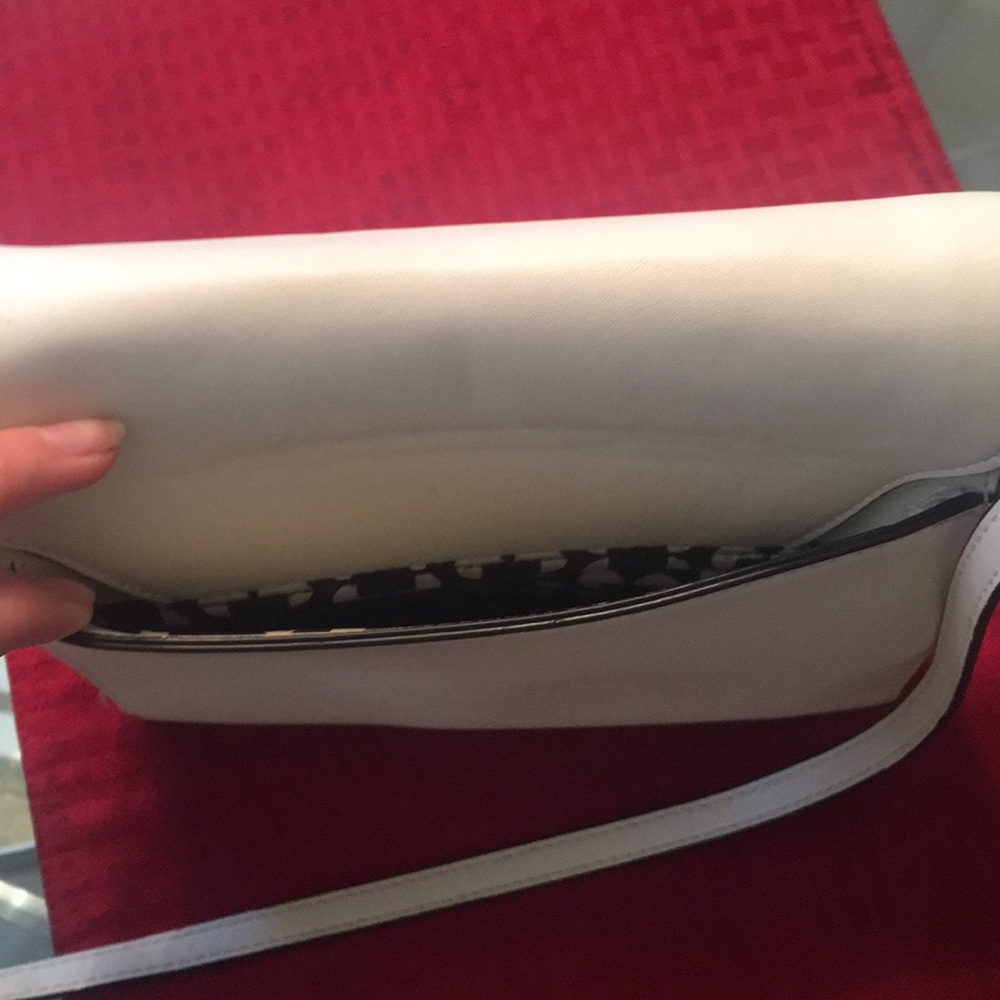 Purse - Picture 4 of 4